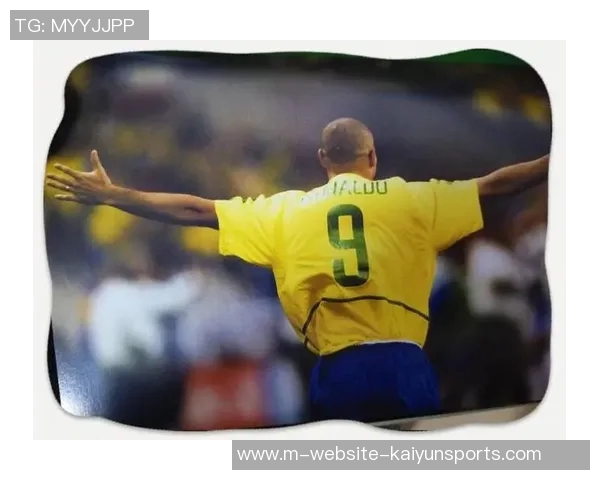 外星人足球明星的奇幻冒险动漫画面展现宇宙中的精彩比赛与友谊